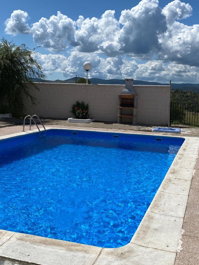 Casa Rural Montes De Trigo Jerez De Los Caballeros Exterior foto