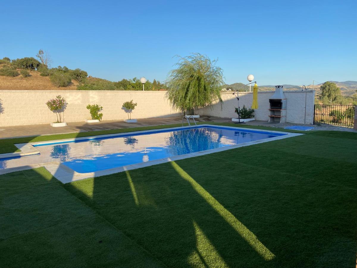 Casa Rural Montes De Trigo Jerez De Los Caballeros Exterior foto